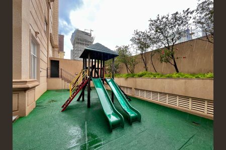 Apartamento para alugar com 90m², 2 quartos e 2 vagasÁrea comum - Playground