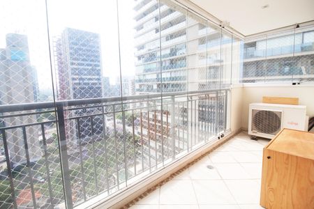 Sacada da Sala de apartamento à venda com 2 quartos, 73m² em Pinheiros, São Paulo