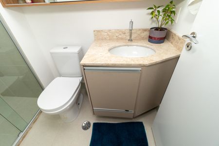 Apartamento à venda com 71m², 2 quartos e 2 vagasBanheiro da Suíte 1