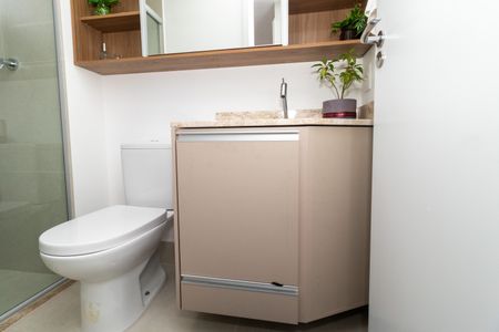 Apartamento à venda com 71m², 2 quartos e 2 vagasBanheiro da Suíte 1