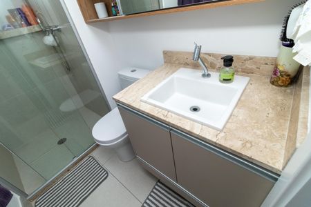 Apartamento à venda com 71m², 2 quartos e 2 vagasBanheiro da Suíte 2