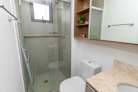 Apartamento à venda com 71m², 2 quartos e 2 vagasBanheiro da Suíte 1
