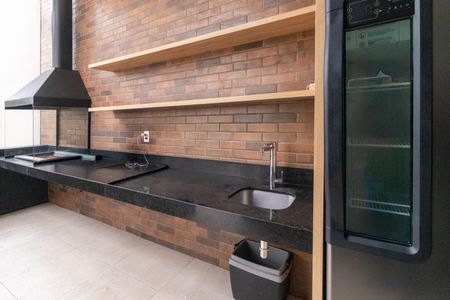 Apartamento à venda com 71m², 2 quartos e 2 vagasÁrea comum - Churrasqueira 1