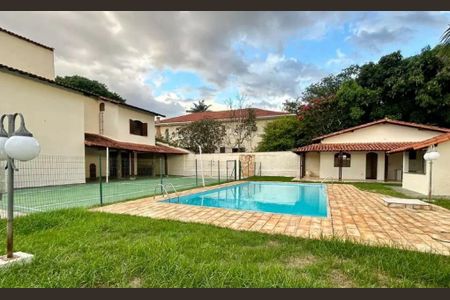 Casa para alugar com 453m², 4 quartos e 11 vagasPiscina