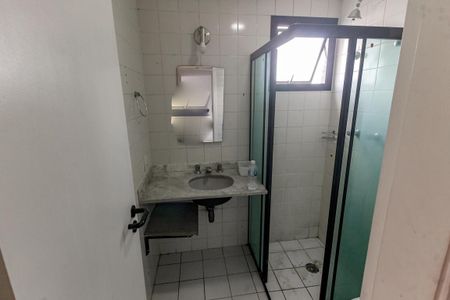 Apartamento para alugar com 62m², 2 quartos e 2 vagasBanheiro da Suíte