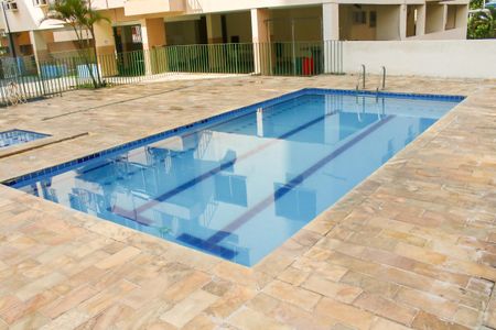 Apartamento à venda com 60m², 2 quartos e 1 vagaÁrea comum - Piscina