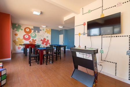 Apartamento para alugar com 52m², 2 quartos e 2 vagas Apartamento para alugar com 52m², 2 quartos e 2 vagasSala de Jogos