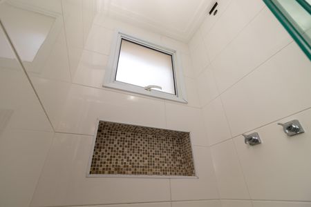 Apartamento para alugar com 52m², 2 quartos e 2 vagas Apartamento para alugar com 52m², 2 quartos e 2 vagasBanheiro