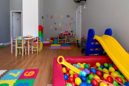 Apartamento para alugar com 52m², 2 quartos e 2 vagas Apartamento para alugar com 52m², 2 quartos e 2 vagasBrinquedoteca