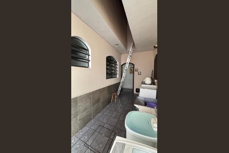 Casa à venda com 249m², 4 quartos e 3 vagas Casa à venda com 249m², 4 quartos e 3 vagasÁrea de Serviço