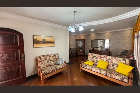Sala  de casa à venda com 4 quartos, 249m² em Jardim Monte Libano, Santo André