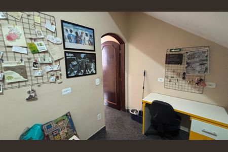 Casa à venda com 249m², 4 quartos e 3 vagas Casa à venda com 249m², 4 quartos e 3 vagasQuarto 3