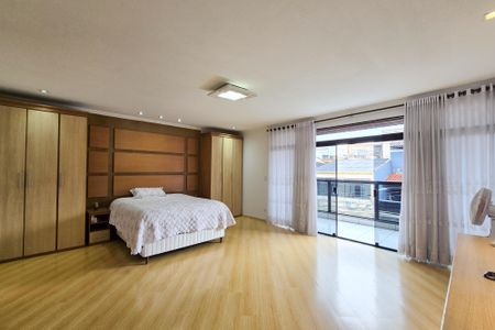 Casa à venda com 460m², 3 quartos e 4 vagas Casa à venda com 460m², 3 quartos e 4 vagasSuíte 3