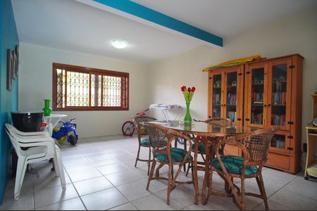 Sala de casa para alugar com 4 quartos, 251m² em Morro do Espelho, São Leopoldo