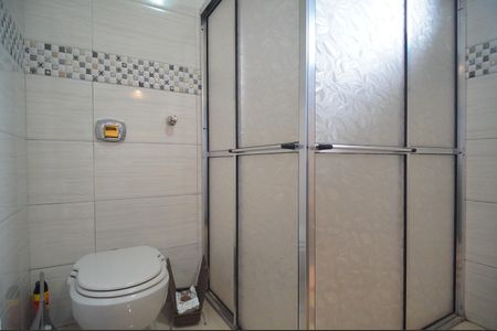 Casa para alugar com 251m², 4 quartos e 4 vagasBanheiro 1