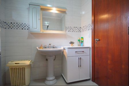 Casa para alugar com 251m², 4 quartos e 4 vagasBanheiro 1