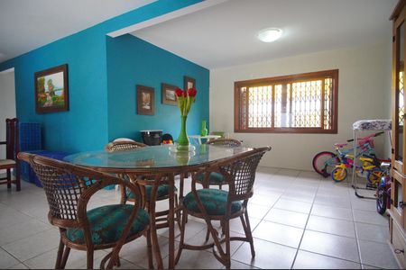 Sala de casa para alugar com 4 quartos, 251m² em Morro do Espelho, São Leopoldo