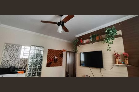 Sala de apartamento para alugar com 2 quartos, 42m² em Serrano, Belo Horizonte