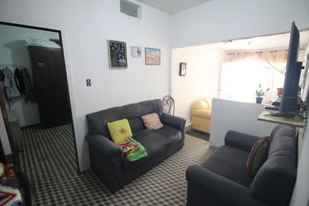 Sala de casa à venda com 2 quartos, 360m² em Bairro da Glória, Contagem