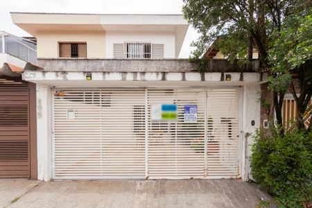 Casa à venda com 165m², 4 quartos e 2 vagasFachada