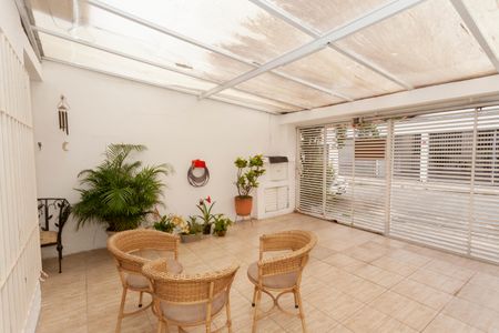 Casa à venda com 165m², 4 quartos e 2 vagasGaragem