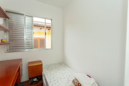 Casa à venda com 165m², 4 quartos e 2 vagasQuarto 1