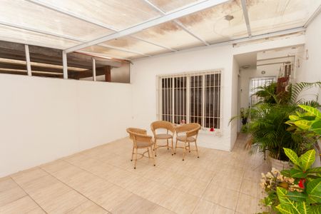 Casa à venda com 165m², 4 quartos e 2 vagasGaragem