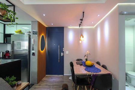 Apartamento à venda com 45m², 2 quartos e 1 vaga Apartamento à venda com 45m², 2 quartos e 1 vagaSala