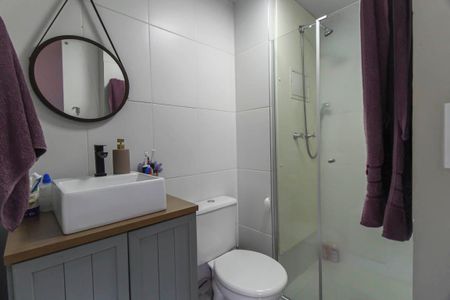 Apartamento à venda com 45m², 2 quartos e 1 vaga Apartamento à venda com 45m², 2 quartos e 1 vagaBanheiro