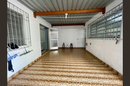 Casa à venda com 210m², 3 quartos e 2 vagas