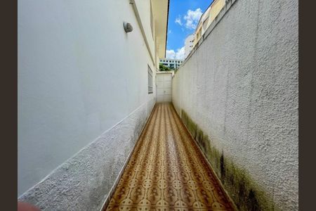 Casa à venda com 210m², 3 quartos e 2 vagas