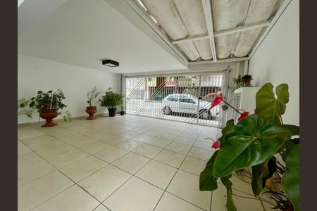 Casa à venda com 210m², 3 quartos e 2 vagas