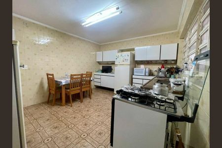 Casa à venda com 210m², 3 quartos e 2 vagas