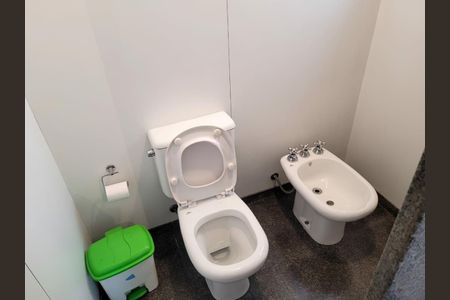 Apartamento à venda com 220m², 3 quartos e 4 vagas