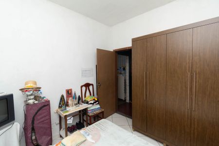 Casa à venda com 360m², 3 quartos e 2 vagasQuarto 2
