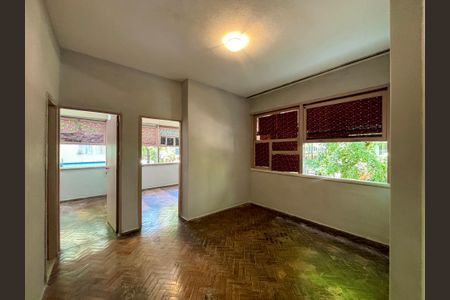 Sala de apartamento para alugar com 2 quartos, 50m² em Copacabana, Rio de Janeiro