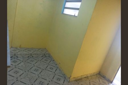Corredor de casa para alugar com 1 quarto, 80m² em Anchieta, Nilópolis
