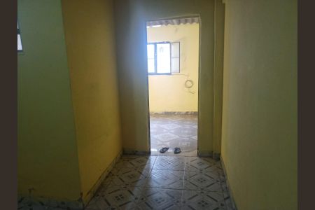 Corredor de casa para alugar com 1 quarto, 80m² em Anchieta, Nilópolis