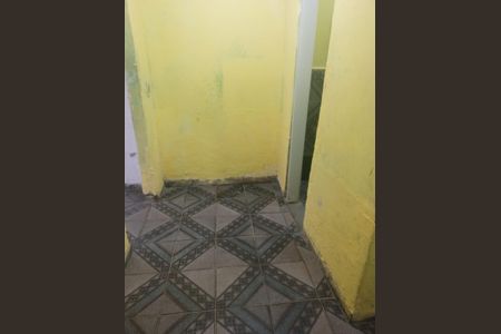 Corredor de casa para alugar com 1 quarto, 80m² em Anchieta, Nilópolis