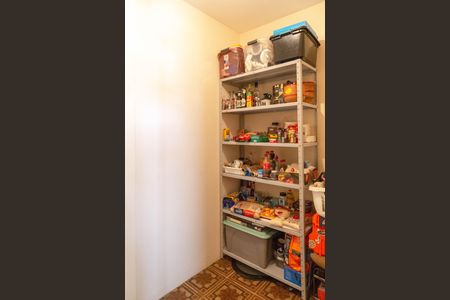 Apartamento à venda com 160m², 3 quartos e 2 vagas Apartamento à venda com 160m², 3 quartos e 2 vagasÁrea de Serviço - Despensa