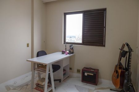 Apartamento à venda com 160m², 3 quartos e 2 vagas Apartamento à venda com 160m², 3 quartos e 2 vagasSuíte 2