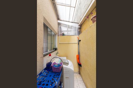 Casa de condomínio para alugar com 52m², 2 quartos e 1 vaga Casa de condomínio para alugar com 52m², 2 quartos e 1 vagaÁrea de Serviço