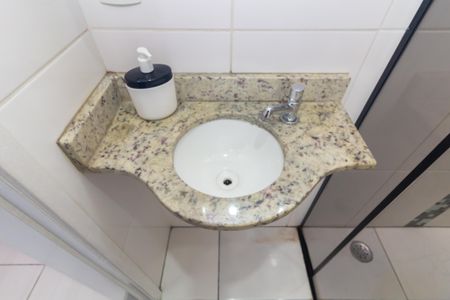 Casa de condomínio para alugar com 52m², 2 quartos e 1 vaga Casa de condomínio para alugar com 52m², 2 quartos e 1 vagaBanheiro