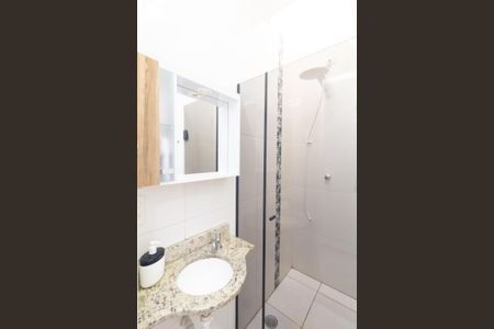 Casa de condomínio para alugar com 52m², 2 quartos e 1 vaga Casa de condomínio para alugar com 52m², 2 quartos e 1 vagaBanheiro