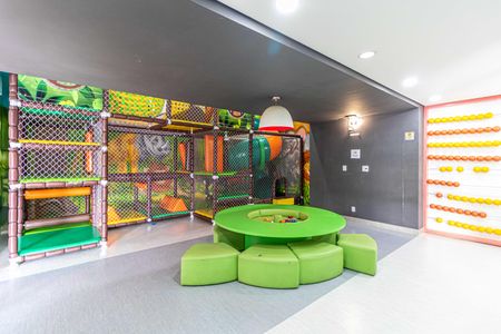 Apartamento para alugar com 62m², 2 quartos e 1 vaga Apartamento para alugar com 62m², 2 quartos e 1 vagaÁrea comum - Brinquedoteca