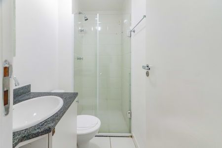 Apartamento para alugar com 62m², 2 quartos e 1 vaga Apartamento para alugar com 62m², 2 quartos e 1 vagaBanheiro da Suíte