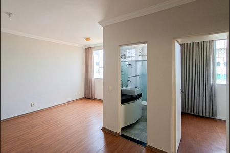 Sala de apartamento para alugar com 2 quartos, 64m² em Sagrada Família, Belo Horizonte