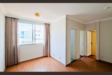 Sala de apartamento para alugar com 2 quartos, 64m² em Sagrada Família, Belo Horizonte