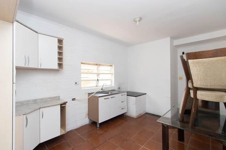 Casa para alugar com 399m², 4 quartos e 3 vagas Casa para alugar com 399m², 4 quartos e 3 vagasCozinha 1