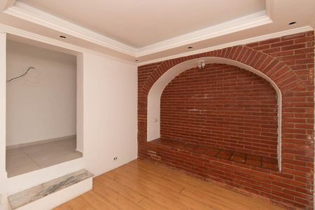 Casa para alugar com 399m², 4 quartos e 3 vagas Casa para alugar com 399m², 4 quartos e 3 vagasSala 2